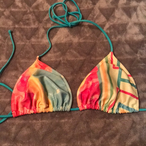 2 for 1 Bikini Tops - Picture 2 of 6